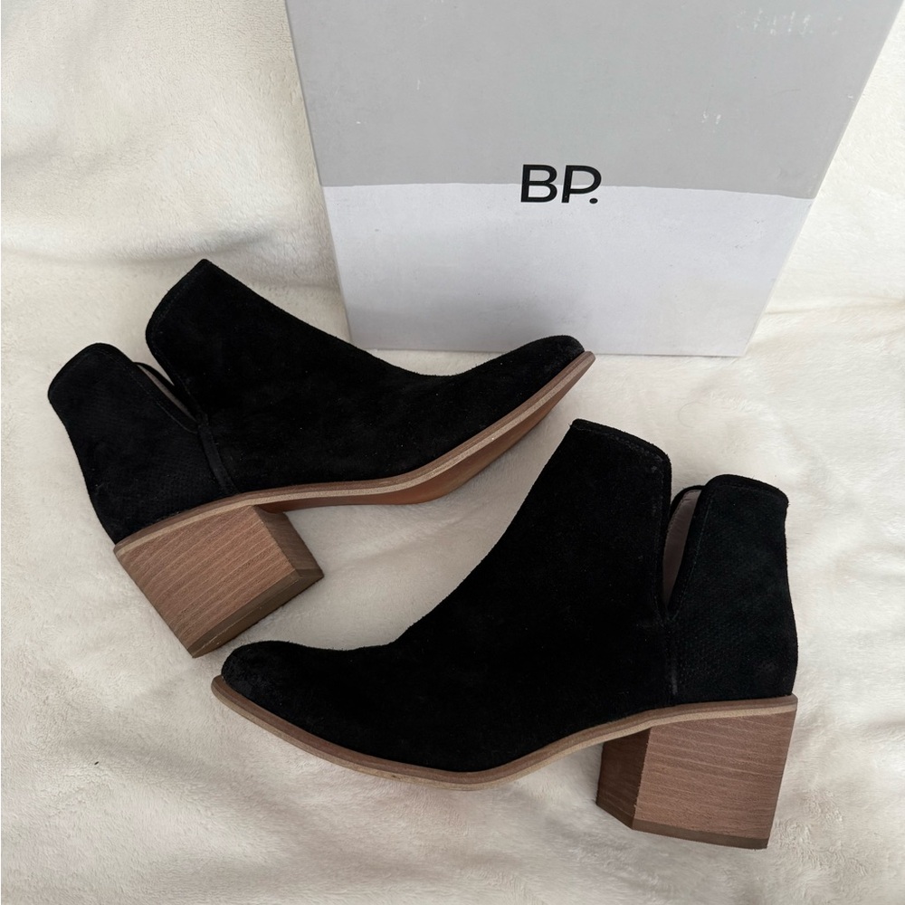 bp Black and Brown Ankle Boots with Sleek Design